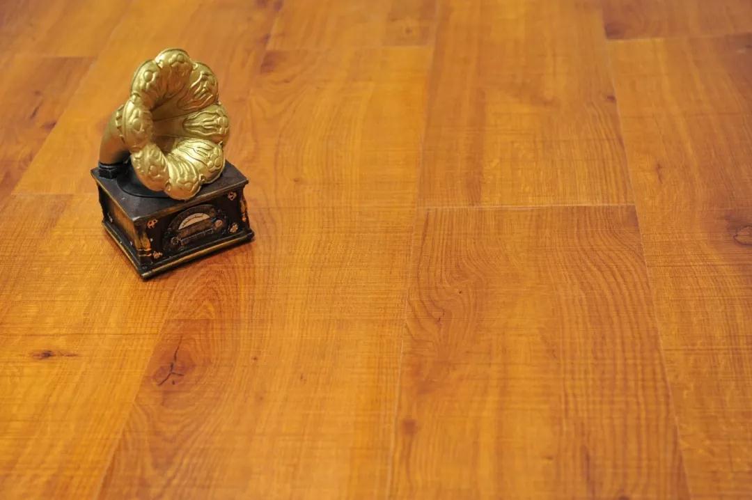 银河8366cc强化地板伊丽莎白系列-5802