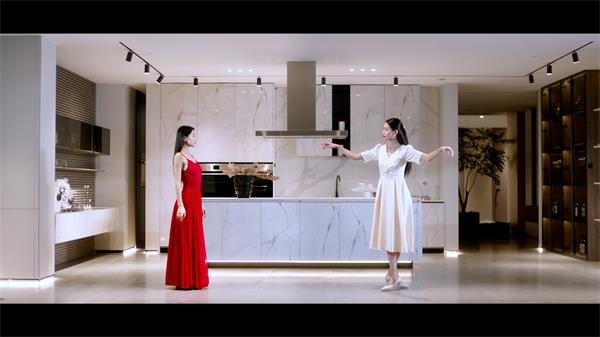 由于爱，，，以是爱——这部家居片子的背后是美不堪收